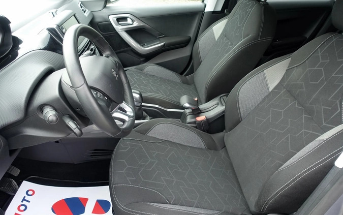 Peugeot 2008 cena 33800 przebieg: 113000, rok produkcji 2017 z Olsztyn małe 379